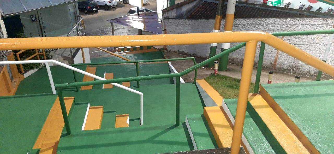 Camacã: Prefeitura realiza revitalização nas escadarias da cidade